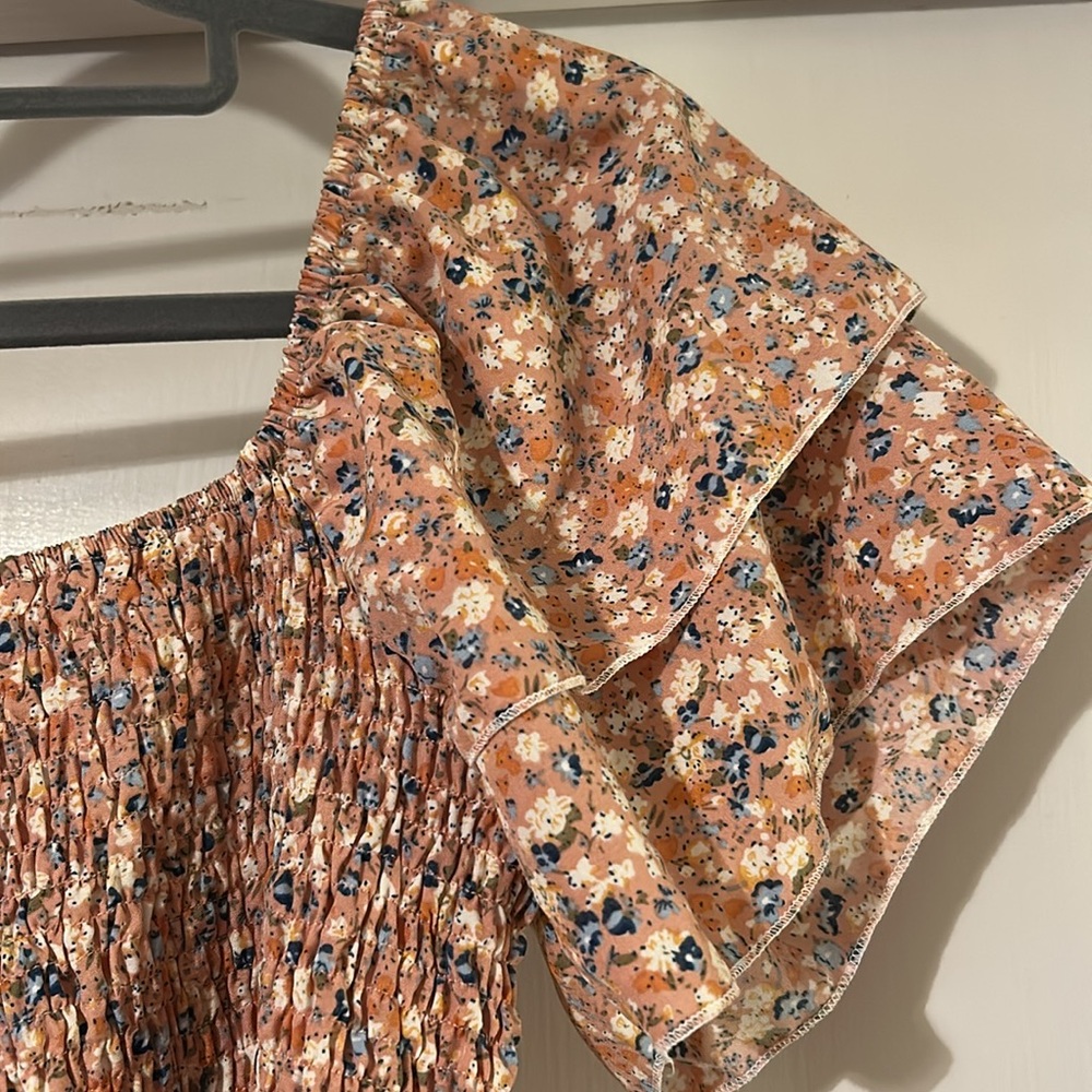 Floral Print Dress in Peach - Picture 3 of 5
